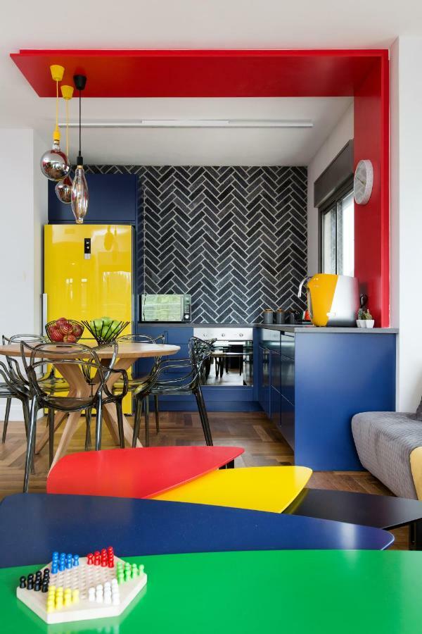 Colorful Bnb Apartment Haifa Esterno foto