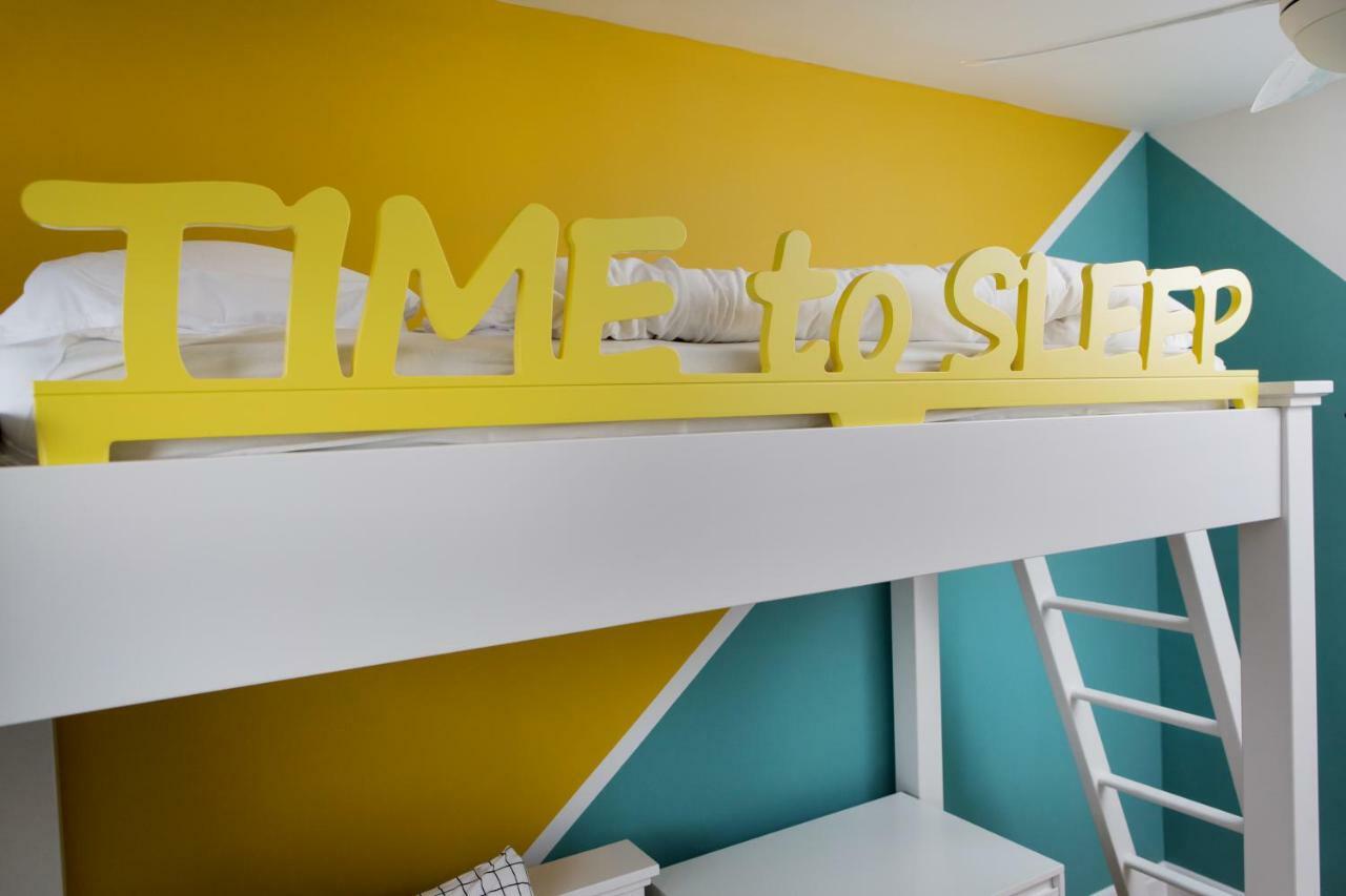 Colorful Bnb Apartment Haifa Esterno foto